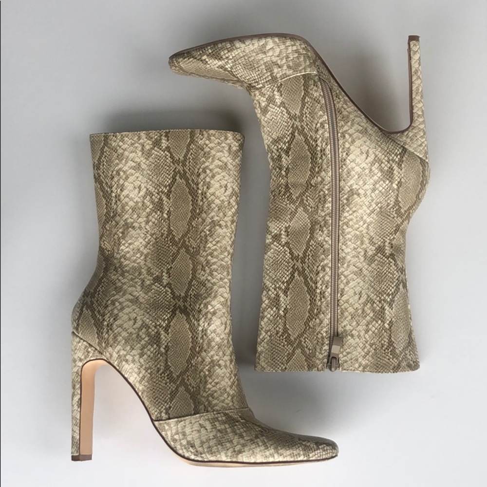 Fashion Nova Snakeskin Boots